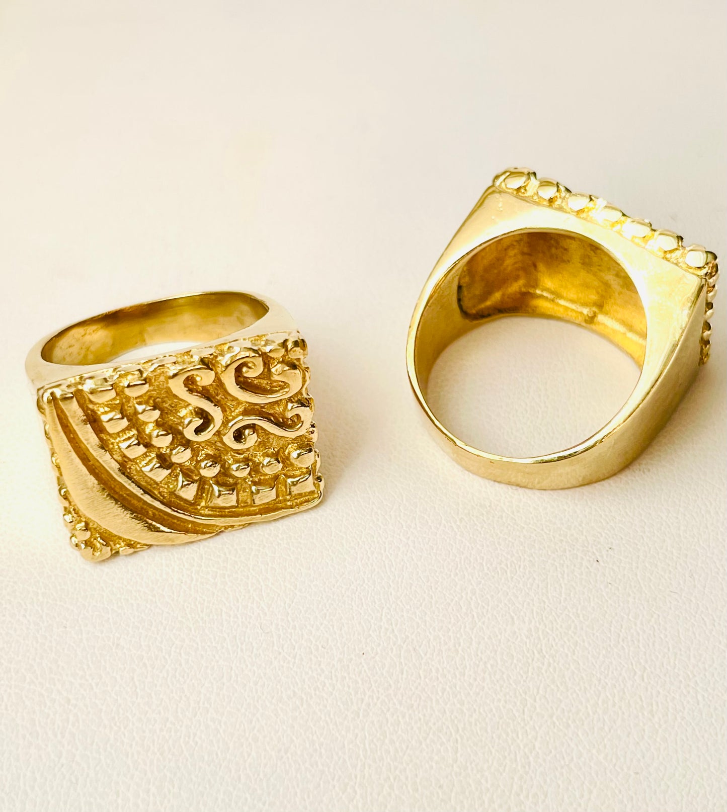 Dja Signet Ring *LAST ONE*