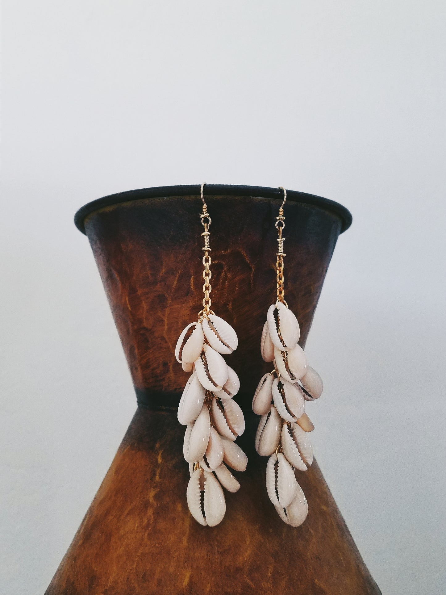 Cascading Cowries
