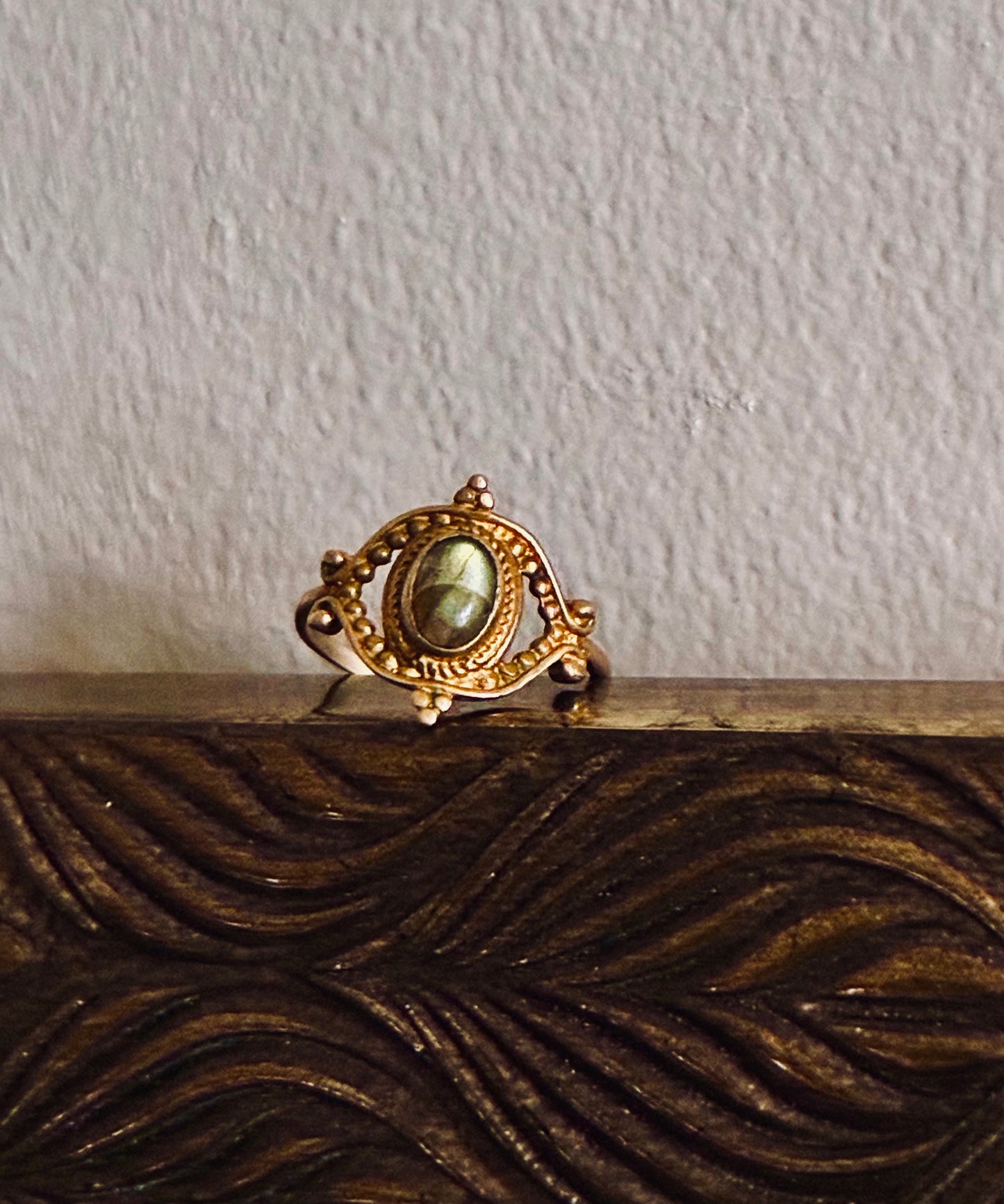 Alem Labradorite Ring