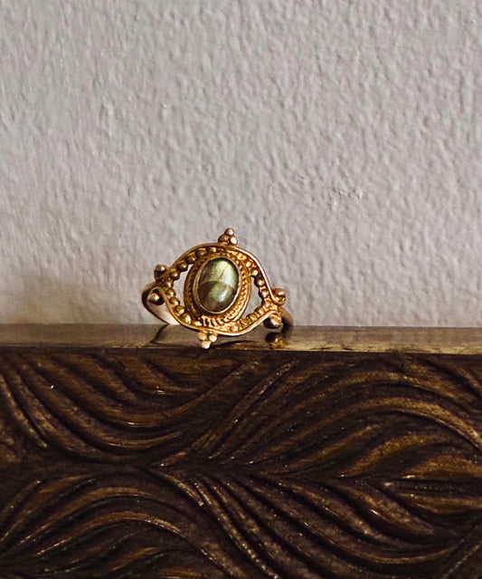 Alem Labradorite Ring